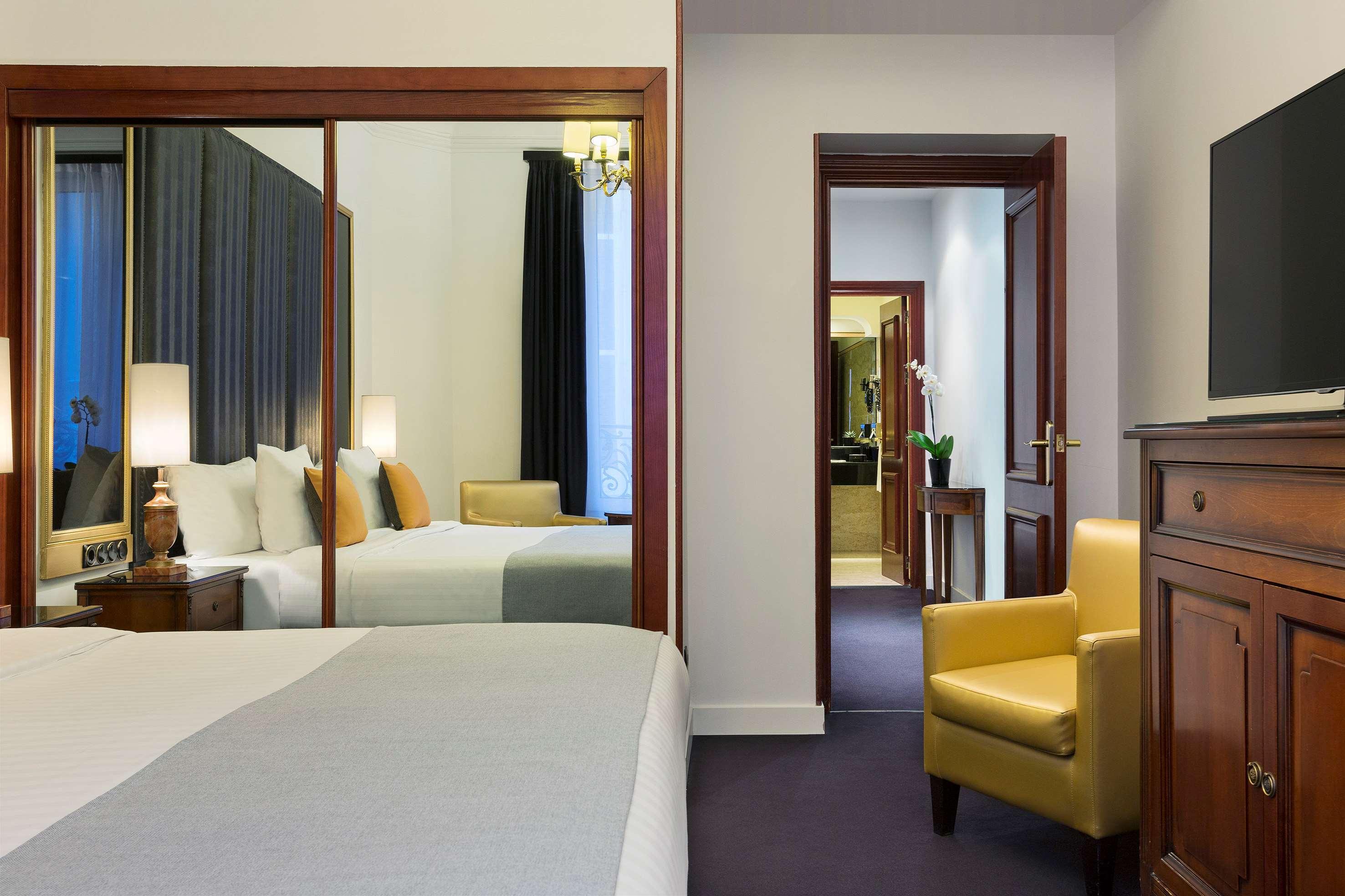 Melia Champs Elysées 4*